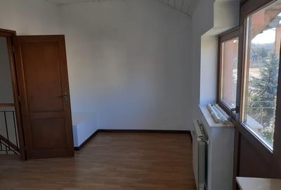 Casa insiruita, 2 dormitoare, garaj, Sanmartin. 120 000 E. Comision 0. - 11