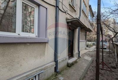 Casă cu 11 camere cu Teren 330 Mp în Iancului - 55
