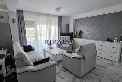 Apartament cu 3 camere semidecomandat în Micro 16 - 1