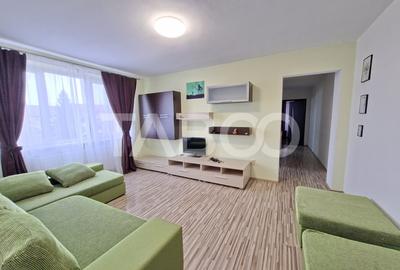 Apartament cu 3 camere semidecomandat, mobilat în Mihai Viteazul