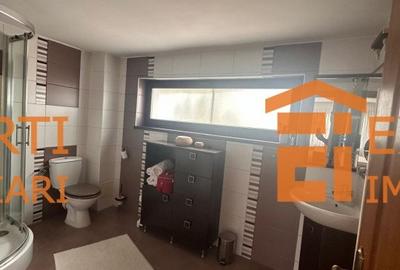 Vila de vanzare P+1+M situata in zona Stadion, Constanta - 11