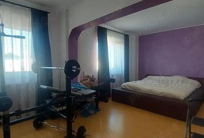 Apartament cu 3 camere decomandat în Central - 9