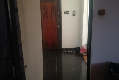 Vând ap2 cam sdec Piața Muncii - 1