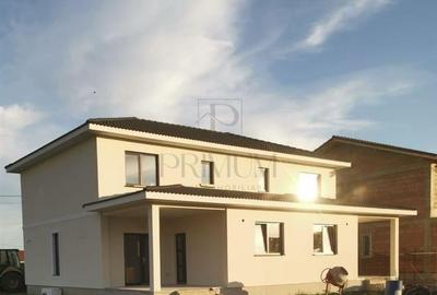 Duplex spatios - toate utilitatile - personalizare interioara. - 2