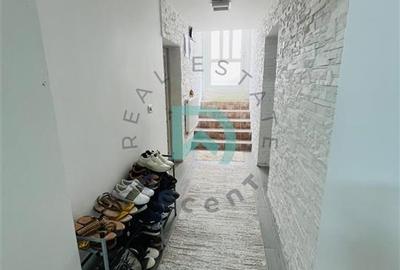 Apartament cu 3 camere decomandat, mobilat în Brașovul Vechi - 13