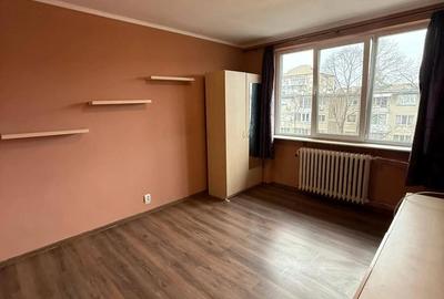 Apartament 2 camere decomandat Rogerius, Oradea , Zona lini?tita | Ideal pentru locuit sau inv - 5