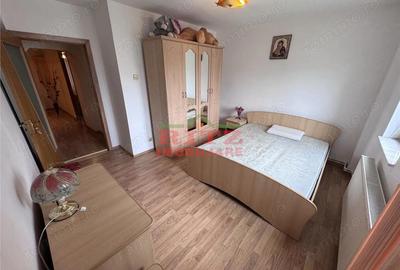 Apartament cu 3 camere decomandat în Steaua - 7