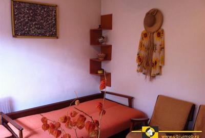 Garsoniera la casa str.moldoveanu-milea acces separat - 4