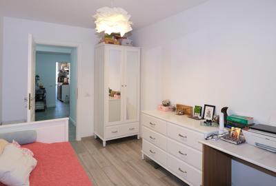 Vanzare 3 camere decomandat modernizat si mobilat etaj 6 reabilitat 2 ascensoare - 10
