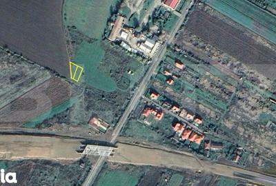 Teren de 2000 mp, în Central