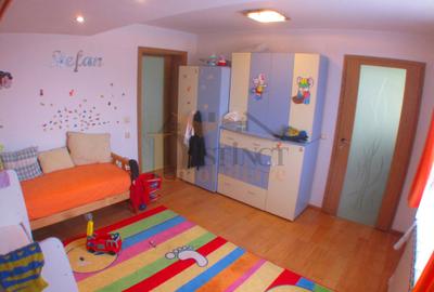 Vanzare vila cu 1500 mp teren, in Stupini, rezidenta sau sediu firma. - 6