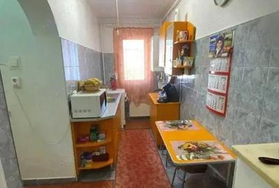 Apartament cu 2 camere decomandat în Dâmbu Pietros - 6