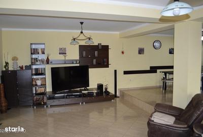 Casă cu 4 camere în Glâmbocu - 6