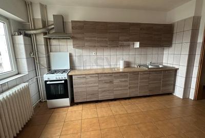 Apartament cu 5 camere decomandat în P-ța Unirii - 12