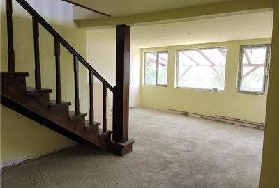 Casă cu 7 camere cu Teren 4000 Mp în Podenii Vechi - 7