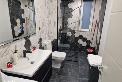 Apartament cu 3 camere, mobilat în Central - 1