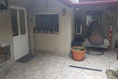 Casă cu 4 camere cu Teren 277 Mp în Girocului - 2