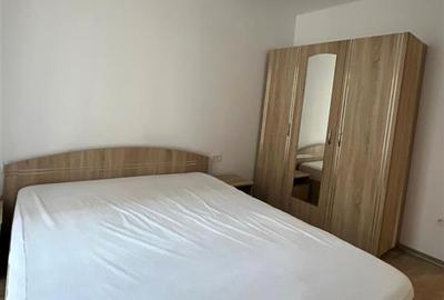 Apartament cu 2 camere semidecomandat, mobilat în Tractorul - 14