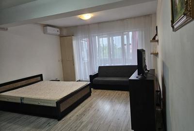 Garsonieră decomandată în Central - 1