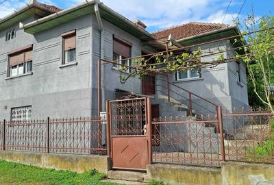 Casă cu 3 camere în Central - 6