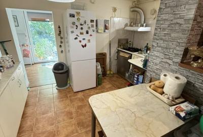 De vanzare apartament 3 camere decomandate, zona Odobescu,  comision 0% - 8