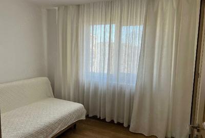 Apartament cu 3 camere decomandat în Central - 1