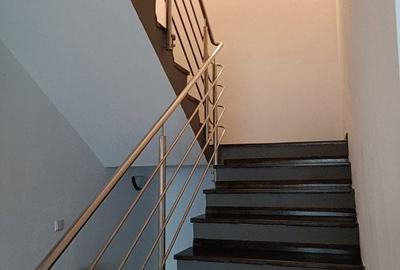 Duplex cu 5 camere cu Canalizare în Dumbrăvița - 26