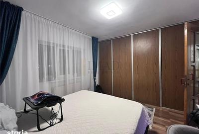 Apartament cu 2 camere decomandat în Micro 3 - 4