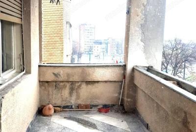 Apartament cu 4 camere decomandat în Central - 2