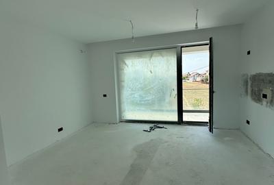 Apartament de 3 Camere cu Terasă Spațioasă: Modern, Confortabil