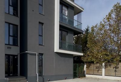 Apartament si curte in imobil finalizat aproape de plaja - 2