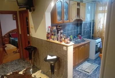 Apartament cu 2 camere decomandat în Precista - 1
