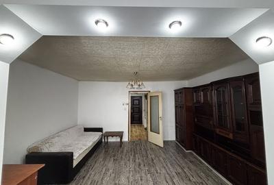 Garsonieră decomandată în Dâmbu Pietros - 1