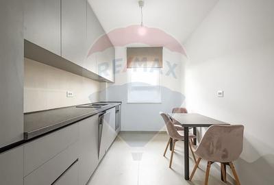 Apartament cu 3 camere decomandat, mobilat în Tractorul - 10