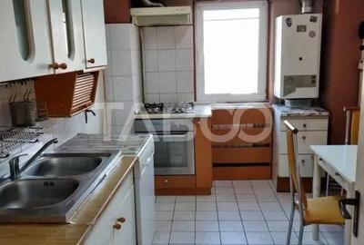 Apartament cu 4 camere decomandat, mobilat în Central - 1
