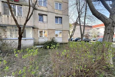 Apartament cu 3 camere decomandat în Carpați 1 - 8