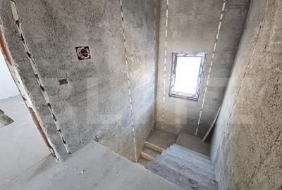 Casă cu 5 camere cu Teren 400 Mp în Valea Adâncă - 3