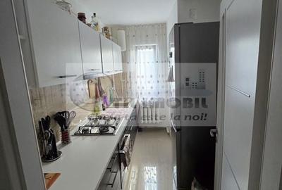 Apartament 2 camere de vânzare - zona Baza 3 79500 euro - 2