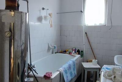 Casă cu 4 camere cu Teren 767 Mp în Central - 10