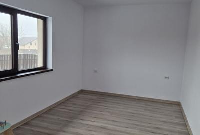 Casă cu 3 camere în Valea Lupului - 4