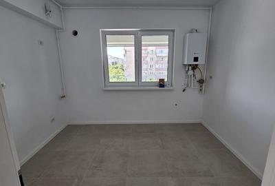 Apartament cu 6 camere decomandat în Olteniței - 2