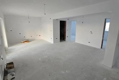 De vanzare apartament 3 camere, semifinisat - 11