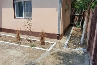 Casă cu 5 camere cu Teren 820 Mp în Central - 2