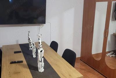 Inchiriez apartament cu 3 camere - 1