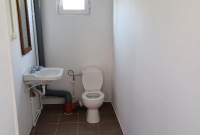 Spațiu comercial, de 150 mp, în Central - 6