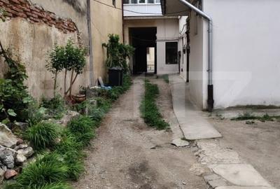Casă cu 3 camere cu Canalizare în Central - 11