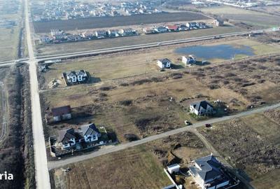 Teren de 612 mp, în Plopi