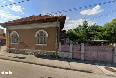 Casă cu 3 camere cu Teren 268 Mp în Central - 2