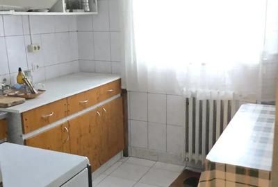 Inchiriez apartament decomandat 2 camere centru Or?ova - 7