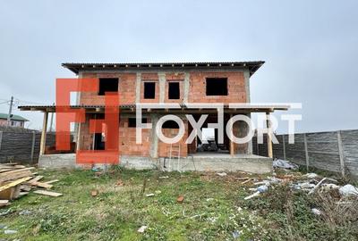 Duplex cu 3 camere in Sag, zona Manastire